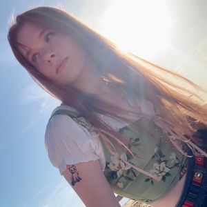 Meet your Posher, Candice